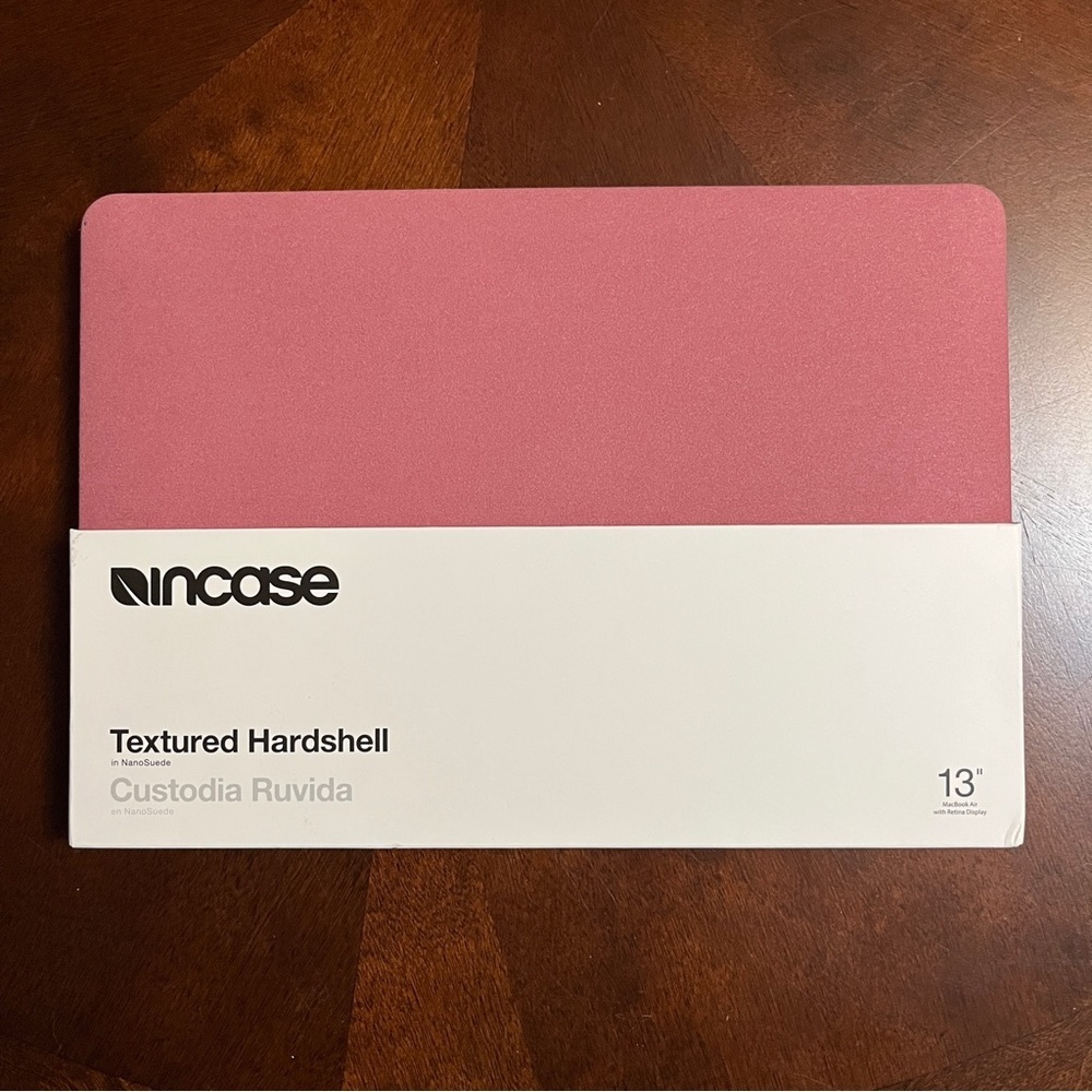 Brand New in Box - incase Textured Hardshell in NanoSuede for MacBook Air 13”